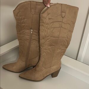 Tan Western-Style Women's Boots